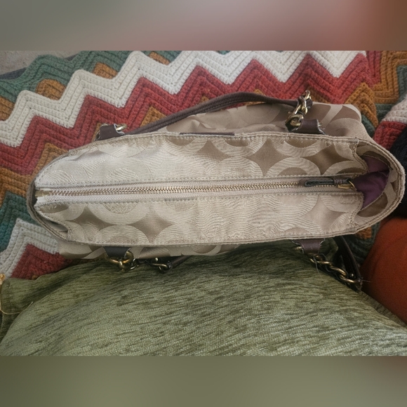 Coach Beige/Brown Fabric Madison Op Art Tote. Y2k - Picture 11 of 12